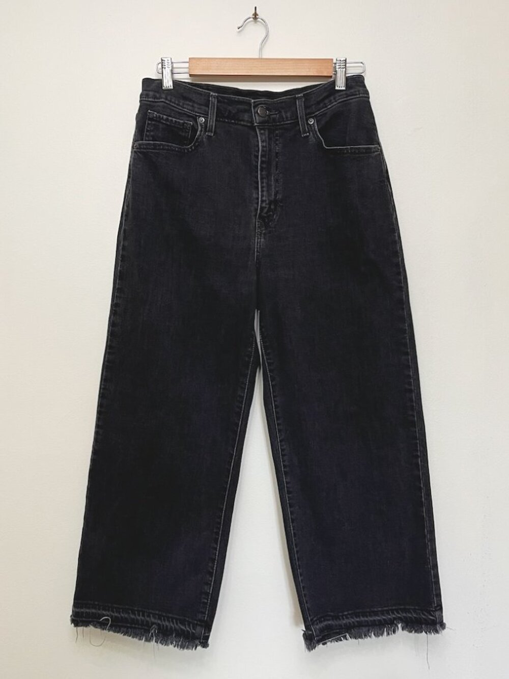 Levi's Faded Black High Rise Wide Leg Jeans, Size 29